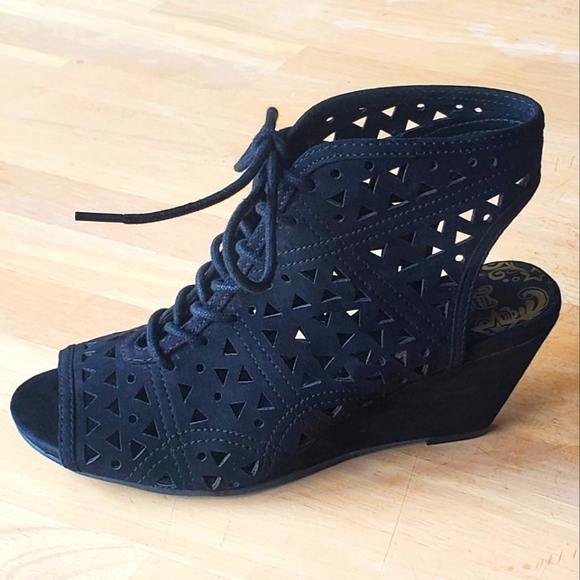 NEW Vintage style Cut-out Peeptoe Lace up Wedge Heels Ankle Black Shoes 5 1/2, 6 - Picture 3 of 7